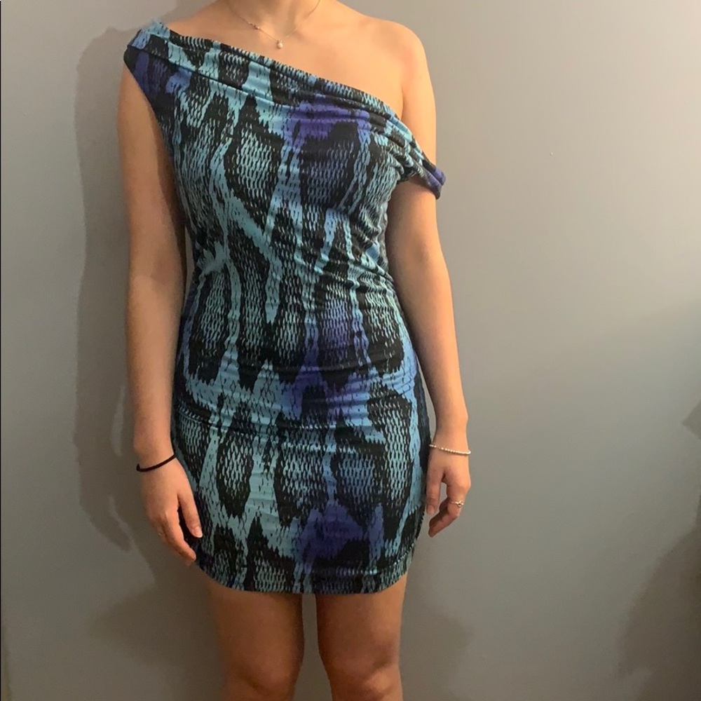 Guess dress